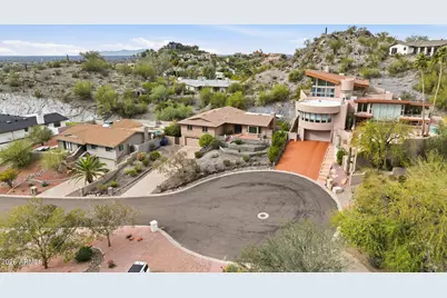 2346 E Orangewood Avenue, Phoenix, AZ 85020 - Photo 47