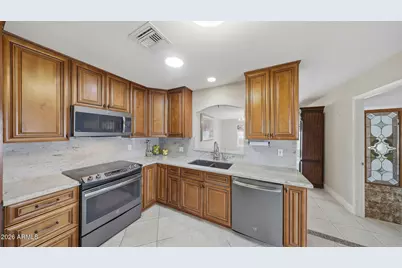 2346 E Orangewood Avenue, Phoenix, AZ 85020 - Photo 15