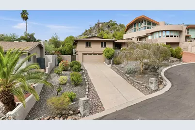 2346 E Orangewood Avenue, Phoenix, AZ 85020 - Photo 1