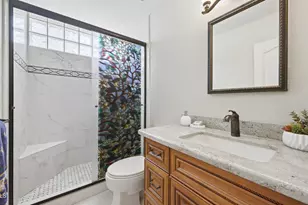 2346 E Orangewood Ave, Phoenix, AZ 85020 - Photo 21