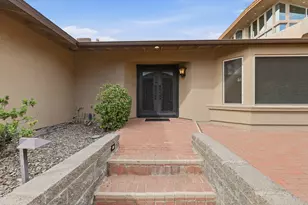 2346 E Orangewood Ave, Phoenix, AZ 85020 - Photo 3