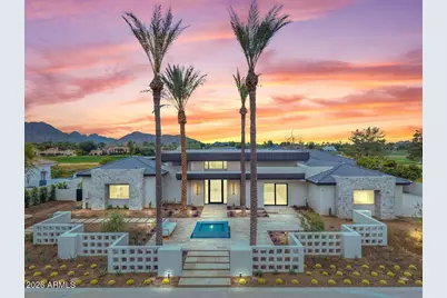 9790 N 56th Street, Paradise Valley, AZ 85253 - Photo 1