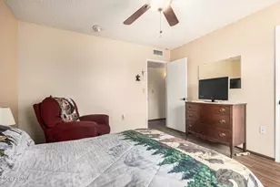 10870 W Santa Fe Dr, Sun City, AZ 85351 - Photo 13