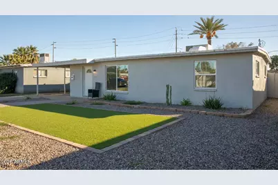 2205 W Cambridge Avenue, Phoenix, AZ 85009 - Photo 1