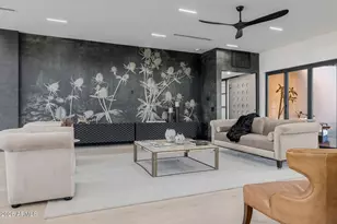 5930 N 45th Pl, Phoenix, AZ 85018 - Photo 11