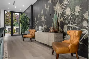 5930 N 45th Pl, Phoenix, AZ 85018 - Photo 9