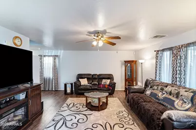 8607 N 68th Drive, Peoria, AZ 85345 - Photo 7