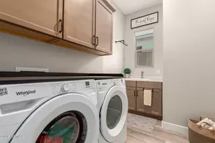 21553 W Pierson St, Buckeye, AZ 85396 - Photo 25