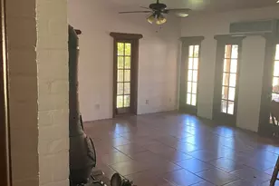 520 E Orange Dr, Phoenix, AZ 85012 - Photo 13