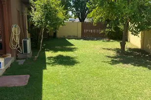 520 E Orange Dr, Phoenix, AZ 85012 - Photo 19