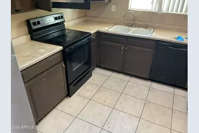 7534 N 48th Avenue, Glendale, AZ 85301 - Photo 9