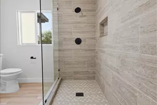 4210 N 18th Ave, Phoenix, AZ 85015 - Photo 23