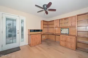 9219 N 47th Dr, Glendale, AZ 85302 - Photo 11