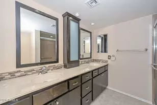 9219 N 47th Dr, Glendale, AZ 85302 - Photo 9