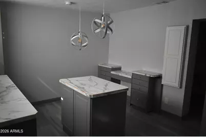 701 S Clearview Avenue, Mesa, AZ 85208 - Photo 5