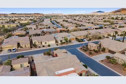 19746 N Heron Court, Maricopa, AZ 85138 - Photo 9