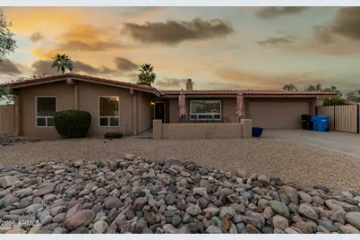 802 W Caribbean Lane, Phoenix, AZ 85023 - Photo 1