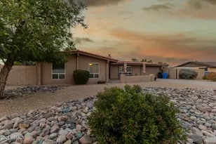 802 W Caribbean Ln, Phoenix, AZ 85023 - Photo 49
