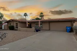802 W Caribbean Ln, Phoenix, AZ 85023 - Photo 5