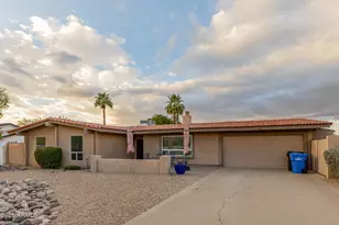 802 W Caribbean Ln, Phoenix, AZ 85023 - Photo 61