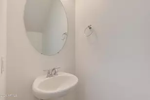 1367 S Country Club Dr, Mesa, AZ 85210 - Photo 7