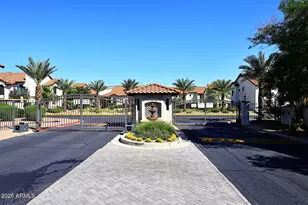 11011 N 92nd St, Scottsdale, AZ 85260 - Photo 19