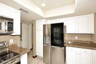 11011 N 92nd St, Scottsdale, AZ 85260 - Photo 7