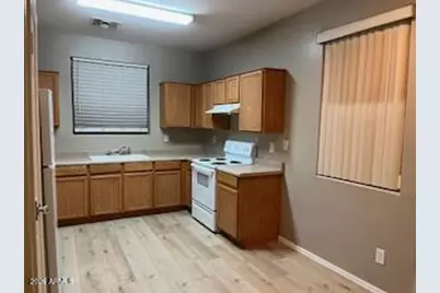 1961 E Oxford Lane, Gilbert, AZ 85295 - Photo 5