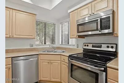 7008 E Gold Dust Avenue #115, Paradise Valley, AZ 85253 - Photo 5