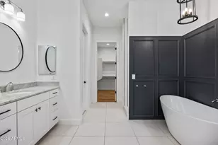 4201 E Cheery Lynn Rd, Phoenix, AZ 85018 - Photo 19