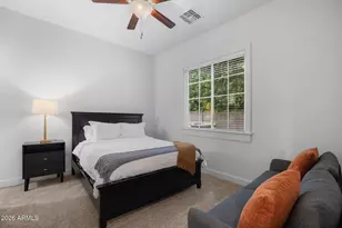 4201 E Cheery Lynn Rd, Phoenix, AZ 85018 - Photo 25