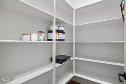 4201 E Cheery Lynn Road, Phoenix, AZ 85018 - Photo 9