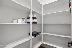 4201 E Cheery Lynn Rd, Phoenix, AZ 85018 - Photo 9