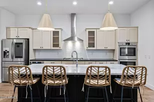 4201 E Cheery Lynn Rd, Phoenix, AZ 85018 - Photo 5