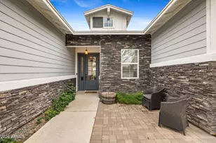 4201 E Cheery Lynn Rd, Phoenix, AZ 85018 - Photo 3