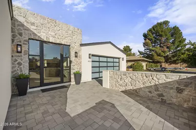 4512 N 38th Street, Phoenix, AZ 85018 - Photo 3