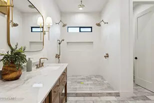 4512 N 38th St, Phoenix, AZ 85018 - Photo 19