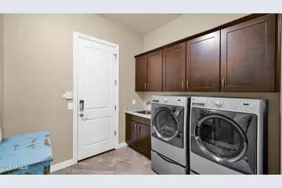 399 E Las Colinas Place, Chandler, AZ 85249 - Photo 21