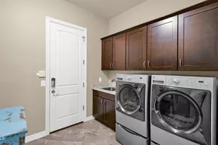 399 E Las Colinas Pl, Chandler, AZ 85249 - Photo 21