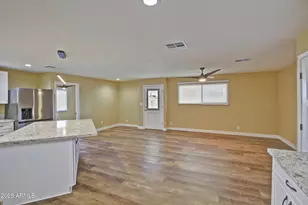 10201 N 99th Ave, Peoria, AZ 85345 - Photo 11