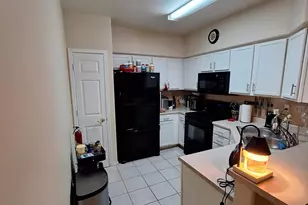 10410 N Cave Creek Rd, Phoenix, AZ 85020 - Photo 31