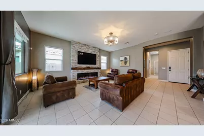 13678 S 176th Avenue, Goodyear, AZ 85338 - Photo 9