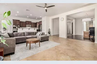 5606 W Desperado Way, Phoenix, AZ 85083 - Photo 9