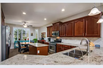 42743 W Darter Drive, Maricopa, AZ 85138 - Photo 9