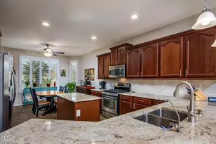 42743 W Darter Dr, Maricopa, AZ 85138 - Photo 9