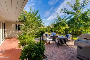 215 E Orange Dr, Phoenix, AZ 85012 - Photo 31