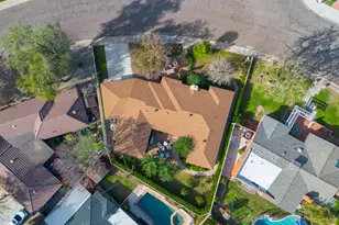 215 E Orange Dr, Phoenix, AZ 85012 - Photo 41