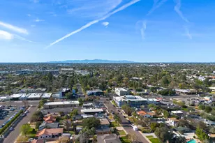 215 E Orange Dr, Phoenix, AZ 85012 - Photo 49