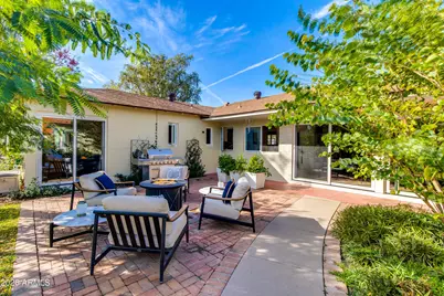 215 E Orange Drive, Phoenix, AZ 85012 - Photo 35