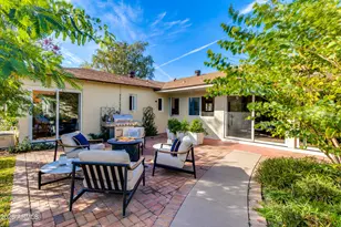 215 E Orange Dr, Phoenix, AZ 85012 - Photo 35